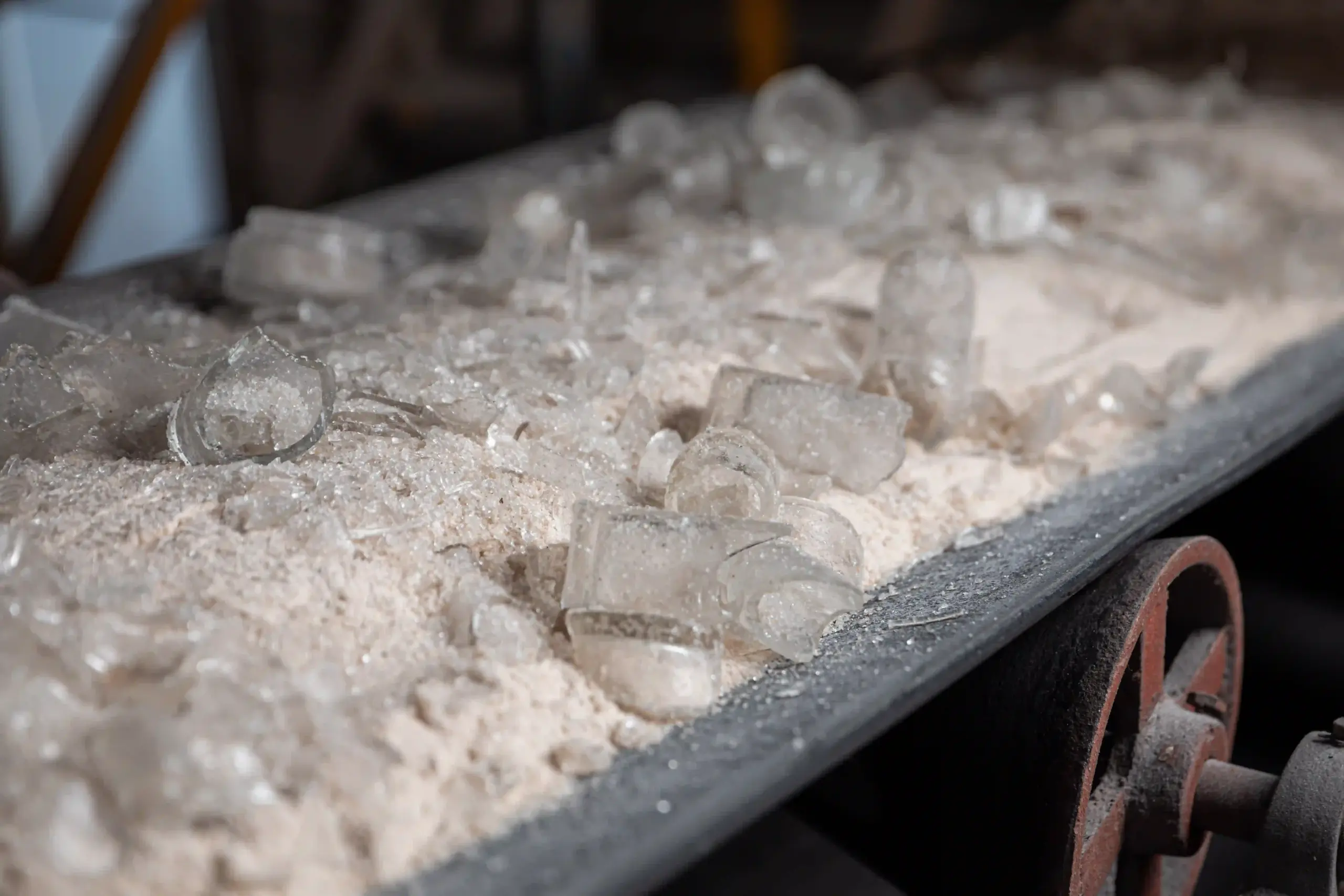 Jarsking develops recyclable bottle materials and eco-friendly packaging options, supporting brands that prioritize sustainability