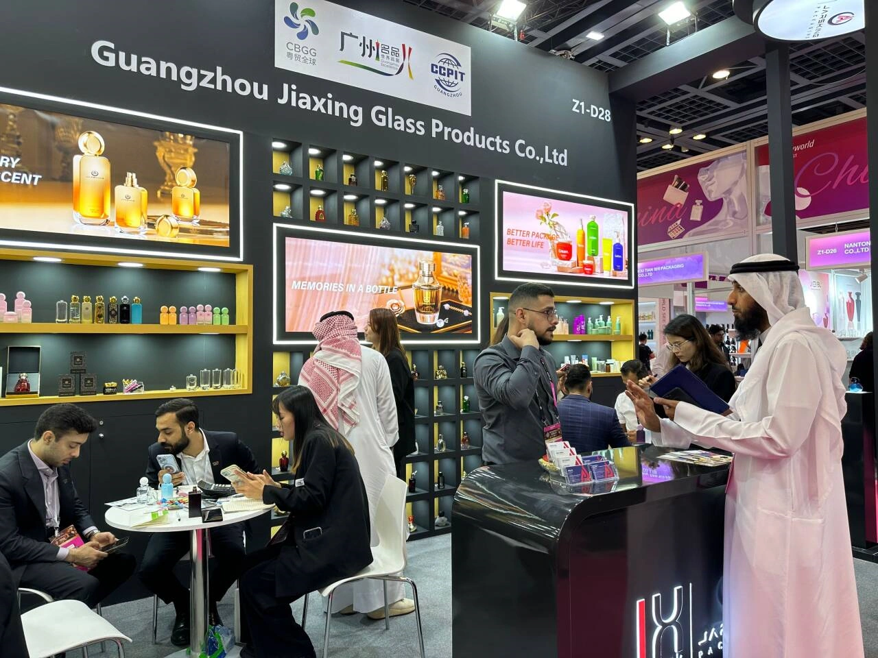 Jarsking receives perfume lovers from different countries at the beautyworld exhibition