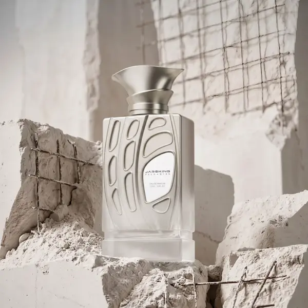 Embossed relief glass perfume bottle